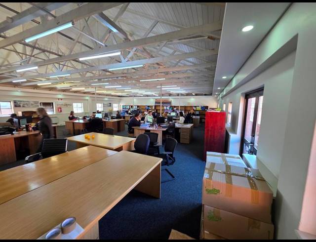 BUSINESS PROPERTY TO RENT IN NIEUW MUCKLENEUK